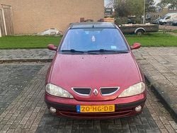 Gebruikt 2001 Renault Mégane | € 600 (Eerlijke prijs)