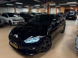 Zwart Gebruikt 2020 BMW 118 Executive Hatchback | € 16.950 (Eerlijke prijs)