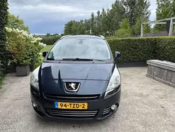 Blauw Gebruikt 2012 Peugeot 5008 MPV | € 3.249 (Goede deal)