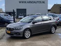 Grijs Gebruikt 2017 Fiat Tipo Lounge Hatchback | € 8.895 (Super prijs)