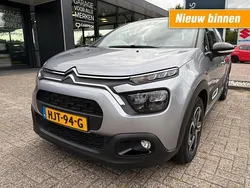 Grijs, metallic lak Gebruikt 2022 Citroën C3 Feel Hatchback | € 12.450 (Goede deal)