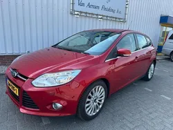 Rood Gebruikt 2012 Ford Focus Titanium Hatchback | € 5.240 (Eerlijke prijs)