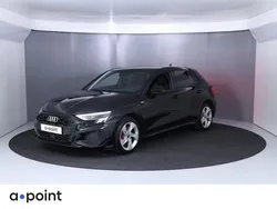 Zwart Gebruikt 2024 Audi A3 Sportback Basis Hatchback | € 36.949 (Iets duurder)