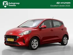 Rood Gebruikt 2021 Hyundai i10 Comfort Hatchback | € 12.450 (Eerlijke prijs)