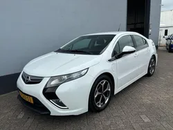 Wit Gebruikt 2013 Opel Ampera Hatchback | € 7.750 (Eerlijke prijs)