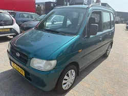 Groen Gebruikt 2000 Daihatsu Move Hatchback | € 1.299