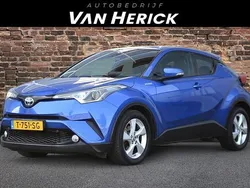 Blauw, metallic lak Gebruikt 2018 Toyota C-HR Active SUV | € 18.945 (Goede deal)