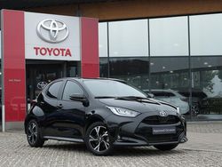 Zwart Gebruikt 2024 Toyota Yaris Hybrid Edition Hatchback | € 26.999 (Eerlijke prijs)