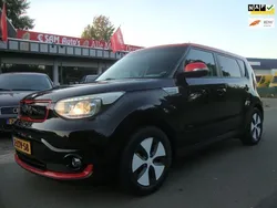 Zwart Gebruikt 2015 Kia Soul EV 2 SUV | € 6.495 (Eerlijke prijs)