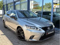 Grijs Gebruikt 2015 Lexus CT200h Executive Line Hatchback | € 18.749 (Iets duurder)