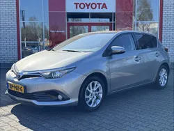Gebruikt 2016 Toyota Auris Trend | € 10.499 (Eerlijke prijs)