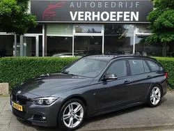 Grijs Gebruikt 2019 BMW 318 M Sport Stationwagen | € 15.950 (Eerlijke prijs)