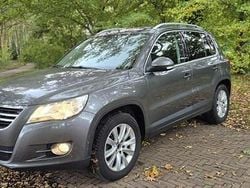 Grijs Gebruikt 2011 VW Tiguan Design SUV | € 5.749 (Goede deal)