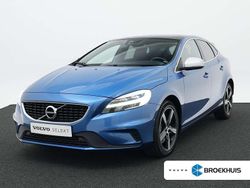 Blauw Gebruikt 2019 Volvo V40 Stationwagen | € 22.900 (Eerlijke prijs)