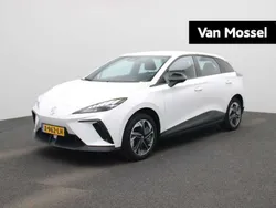 Wit Gebruikt 2023 MG MG4 EV Hatchback | € 20.995 (Eerlijke prijs)