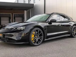 Zwart Gebruikt 2023 Porsche Taycan Sport Turismo Sedan | € 114.950
