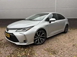 Grijs Gebruikt 2019 Toyota Corolla Executive Sedan | € 19.480 (Eerlijke prijs)