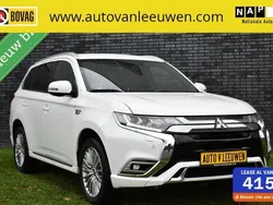 Wit Gebruikt 2020 Mitsubishi Outlander P-HEV Intense+ SUV | € 26.920 (Eerlijke prijs)