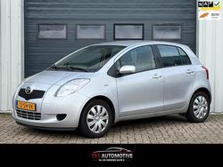 Grijs (metallic) Gebruikt 2006 Toyota Yaris Sol Hatchback | € 3.950 (Eerlijke prijs)