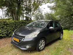 Grijs Gebruikt 2014 Peugeot 208 Envy Hatchback | € 4.950 (Goede deal)