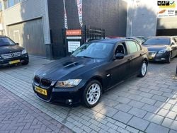 Zwart Gebruikt 2011 BMW 318 M Sport Sedan | € 3.999 (Super prijs)