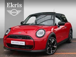 Rood Gebruikt 2024 Mini Cooper Classic Hatchback | € 32.950