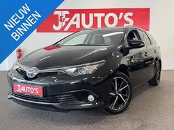 Zwart Gebruikt 2018 Toyota Auris Hatchback | € 17.450 (Eerlijke prijs)