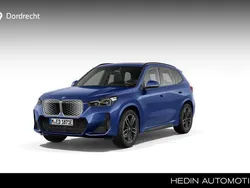 Blauw Nieuw 2025 BMW iX1 M Sport SUV | € 60.310 (Goede deal)