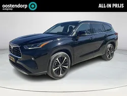 Zwart Gebruikt 2022 Toyota Highlander Premium SUV | € 59.949 (Eerlijke prijs)