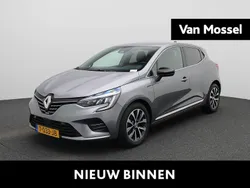 Gris schiste kqg Gebruikt 2023 Renault Clio V Techno Hatchback | € 17.940 (Eerlijke prijs)