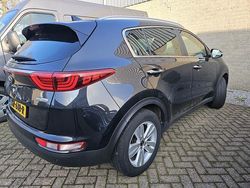 Zwart (metallic) Gebruikt 2016 Kia Sportage First Edition SUV | € 16.450 (Eerlijke prijs)