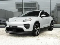 Grijs Gebruikt 2024 Porsche Macan Chrono SUV | € 99.900 (Iets duurder)
