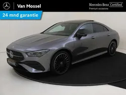 Grijs, metallic lak Gebruikt 2024 Mercedes CLA250e AMG line Plus Sedan | € 42.945 (Iets duurder)