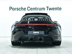 Porsche 911 Carrera GTS