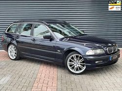 Blauw, metallic lak Gebruikt 2000 BMW 320 Executive Stationwagen | € 1.990 (Eerlijke prijs)