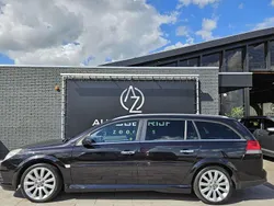 Zwart Gebruikt 2009 Opel Vectra Executive Stationwagen | € 2.450 (Eerlijke prijs)