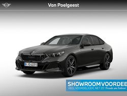 Grijs Nieuw 2025 BMW i5 M Sport Sedan | € 90.870 (Eerlijke prijs)