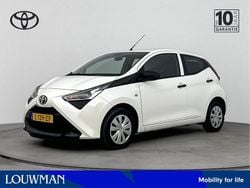 Wit Gebruikt 2021 Toyota Aygo Hatchback | € 11.950 (Eerlijke prijs)