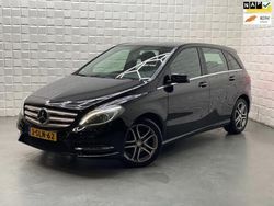 Zwart Gebruikt 2013 Mercedes B180 Ambition MPV | € 11.749 (Eerlijke prijs)