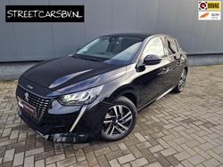 Zwart (metallic) Gebruikt 2023 Peugeot 208 Hatchback | € 17.950 (Super prijs)