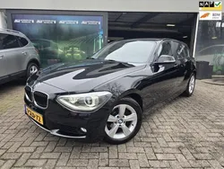 Zwart, metallic lak Gebruikt 2013 BMW 116 Executive Hatchback | € 9.750 (Eerlijke prijs)