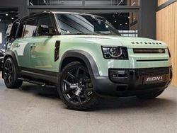 Groen Gebruikt 2023 Land Rover Defender SUV | € 99.995