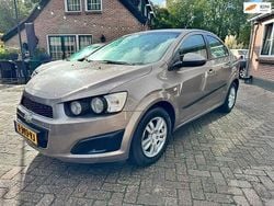 Bruin Gebruikt 2013 Chevrolet Aveo LT Sedan | € 4.990 (Eerlijke prijs)