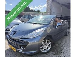 Grijs Gebruikt 2008 Peugeot 207 CC Cabriolet | € 2.999 (Goede deal)