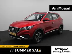 Rood Gebruikt 2020 MG ZS Luxury Sedan | € 15.490 (Eerlijke prijs)