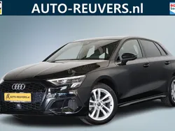 Grijs Gebruikt 2023 Audi A3 Sportback Advanced Hatchback | € 34.900 (Eerlijke prijs)