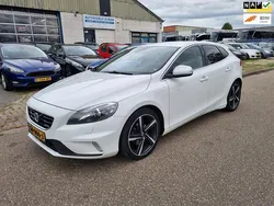 Wit Gebruikt 2015 Volvo V40 Business Edition Stationwagen | € 5.950 (Eerlijke prijs)