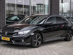 Zwart Gebruikt 2019 Honda Civic Elegance Hatchback | € 19.750 (Eerlijke prijs)