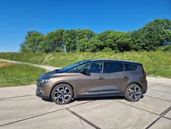Bruin Gebruikt 2017 Renault Scénic IV Bose Edition MPV | € 11.000
