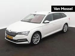 Wit Gebruikt 2021 Skoda Superb Business Line Stationwagen | € 24.944 (Eerlijke prijs)
